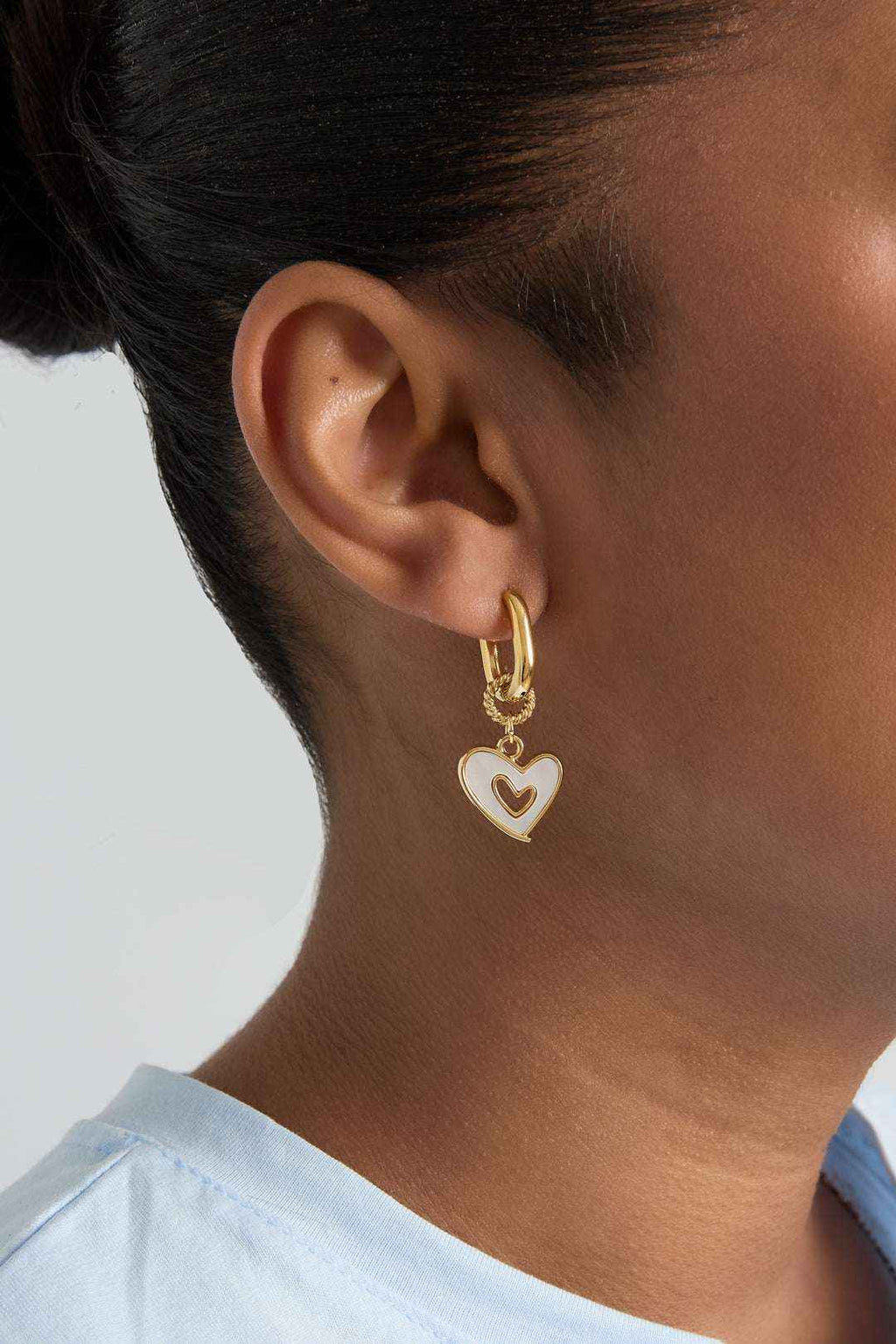 Boucles d'Oreilles Ovales Cœurs Pendants en Nacre - Luxueux & Féminin Romantique Femme