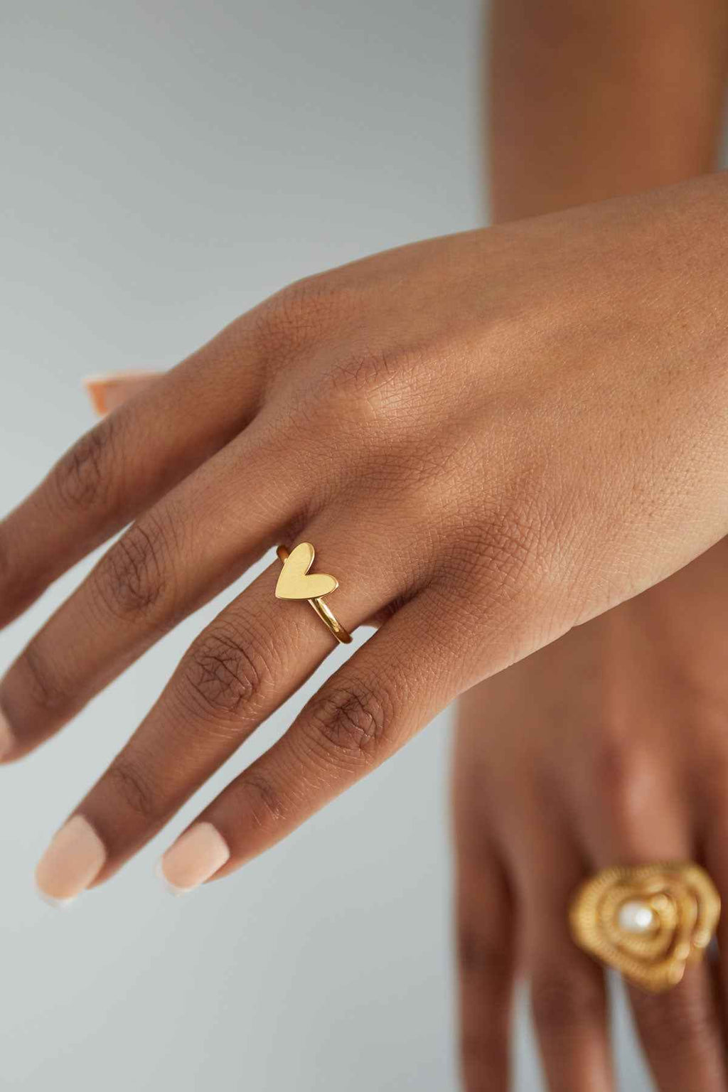 Bague d'Amour Classique Acier Inoxydable - Bijou Intemporel & Port Quotidien Femme
