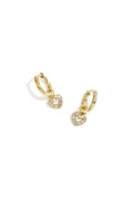 Boucles d'oreilles avec breloque en forme de cœur décoré
