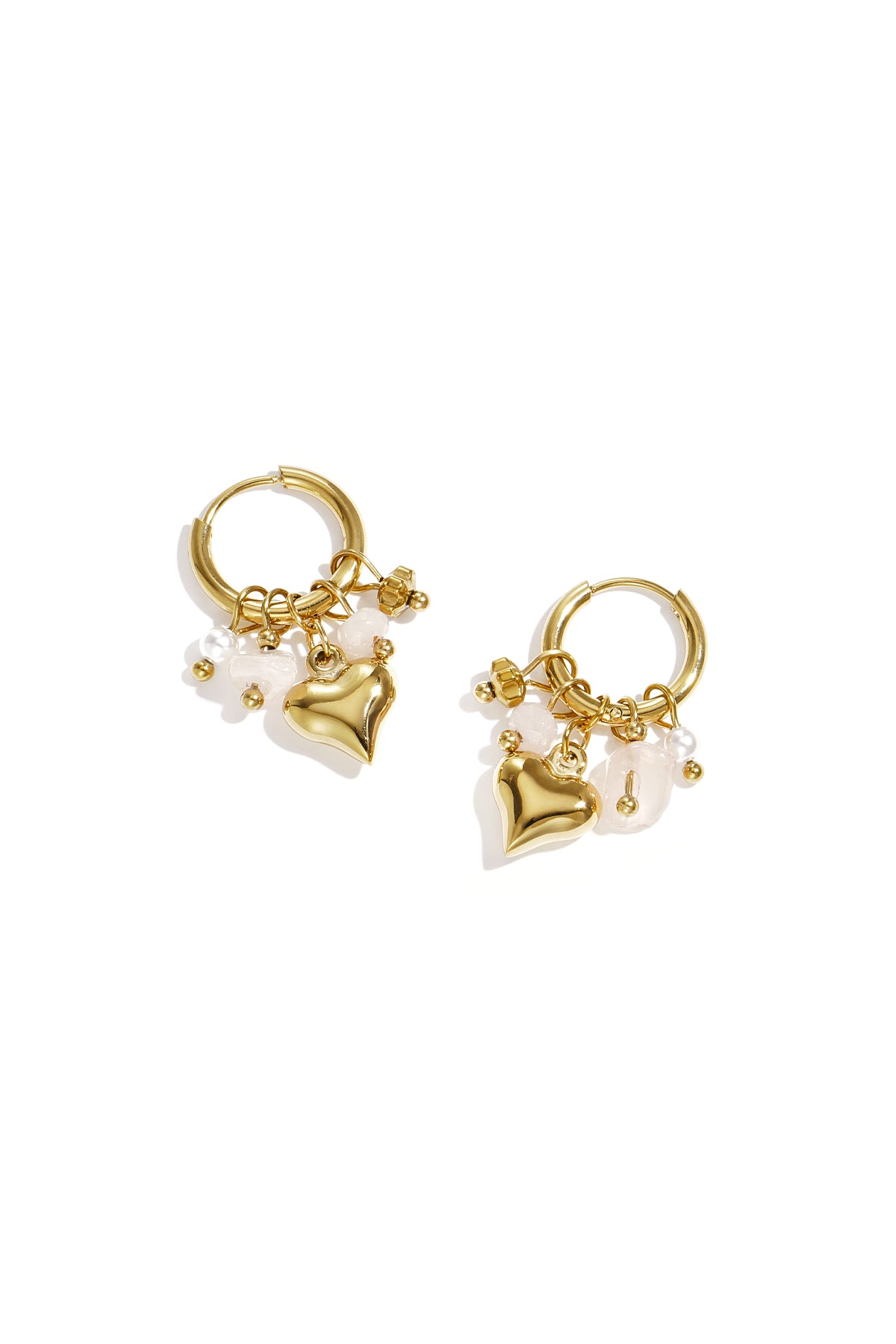 Boucles d'oreilles avec pendentifs en forme de cœur et de perles