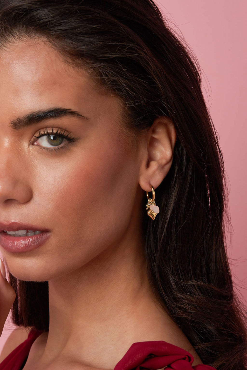 Boucles d'oreilles avec pendentifs en forme de cœur et de perles