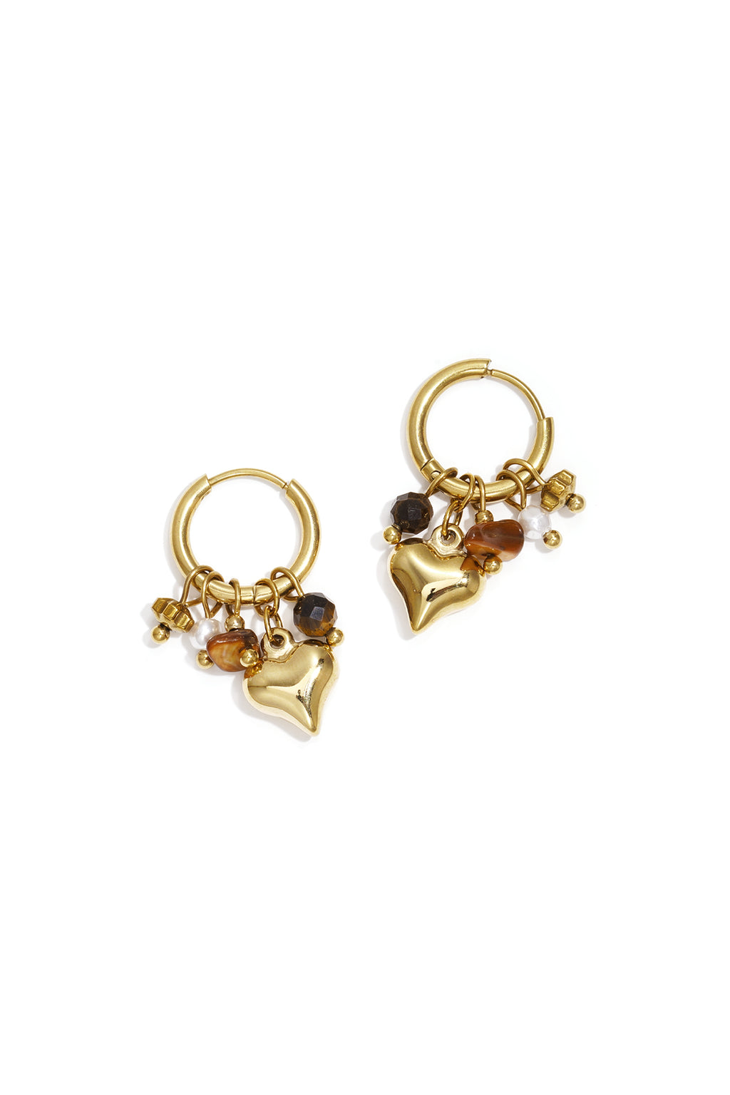 Boucles d'oreilles avec pendentifs en forme de cœur et de perles