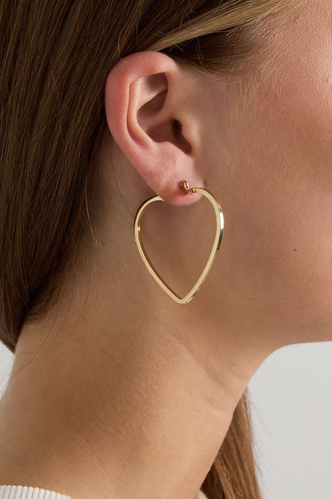 Boucles d'oreilles créoles minimalistes en forme de cœur