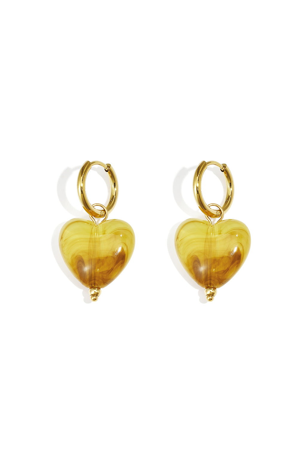 Boucles d'oreilles avec des perles en forme de cœur