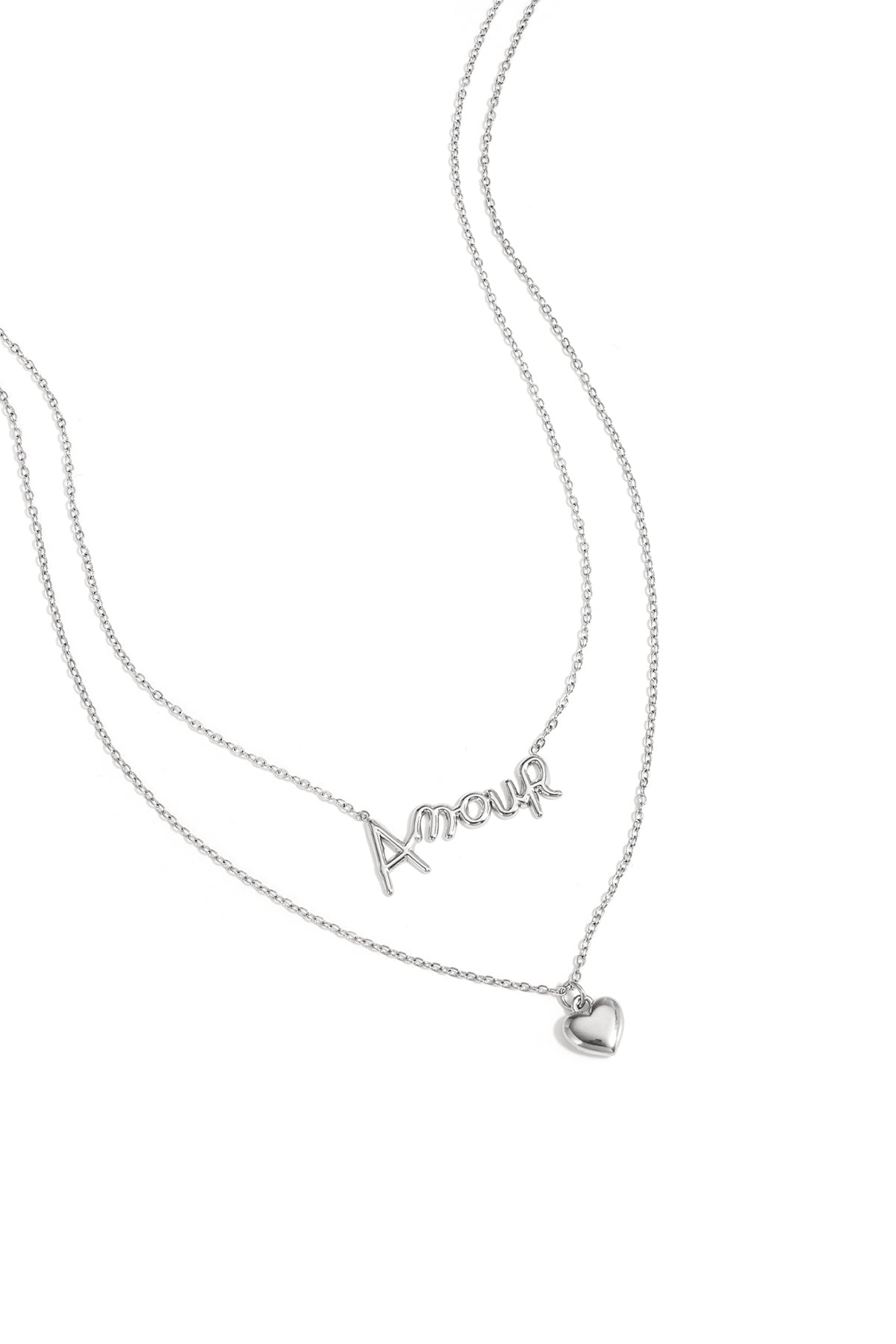 Collier à plusieurs rangs avec cœur