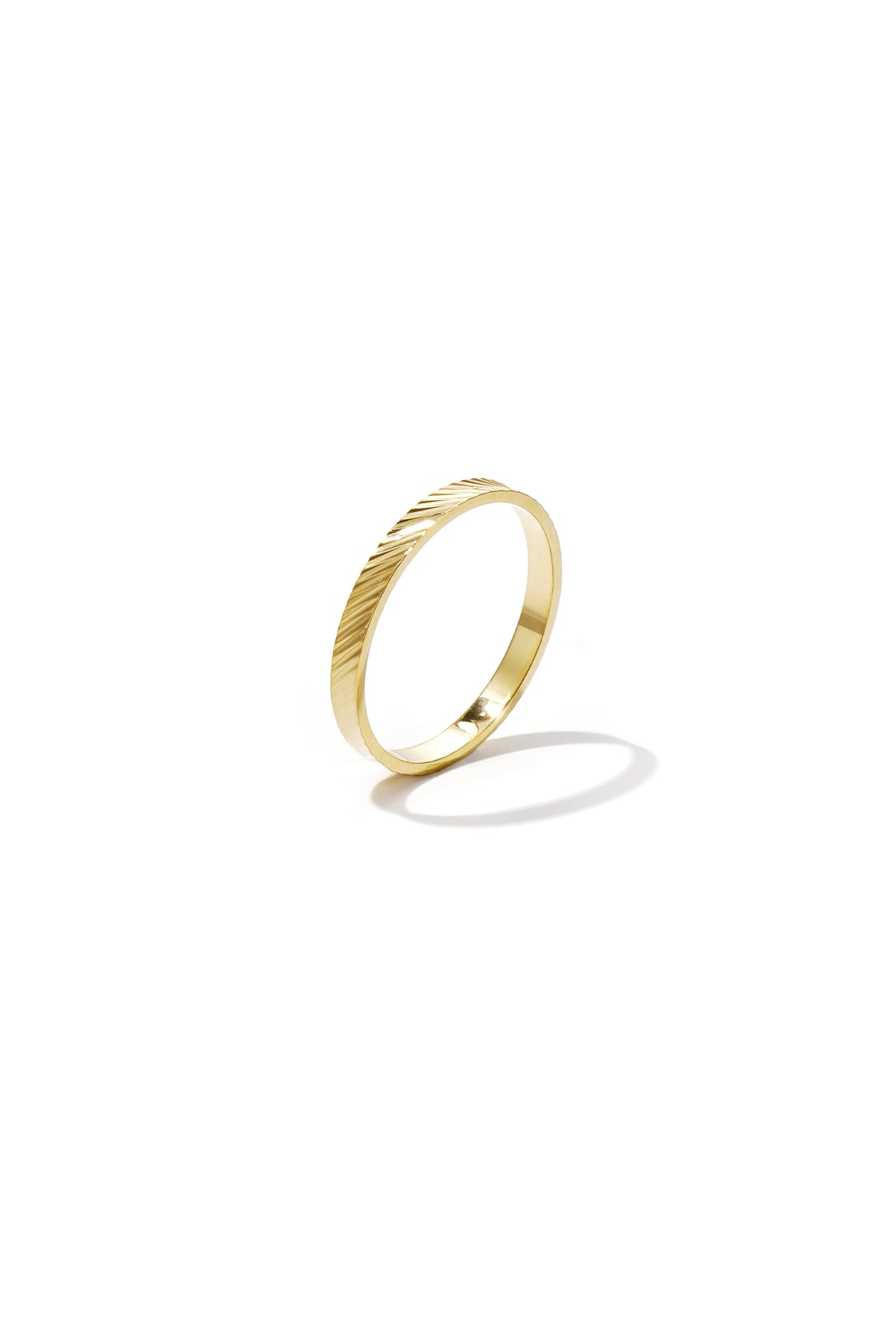 Bague imposante ornée de perles