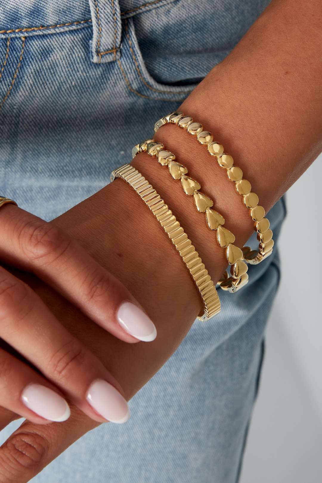Bracelet jonc encerclé