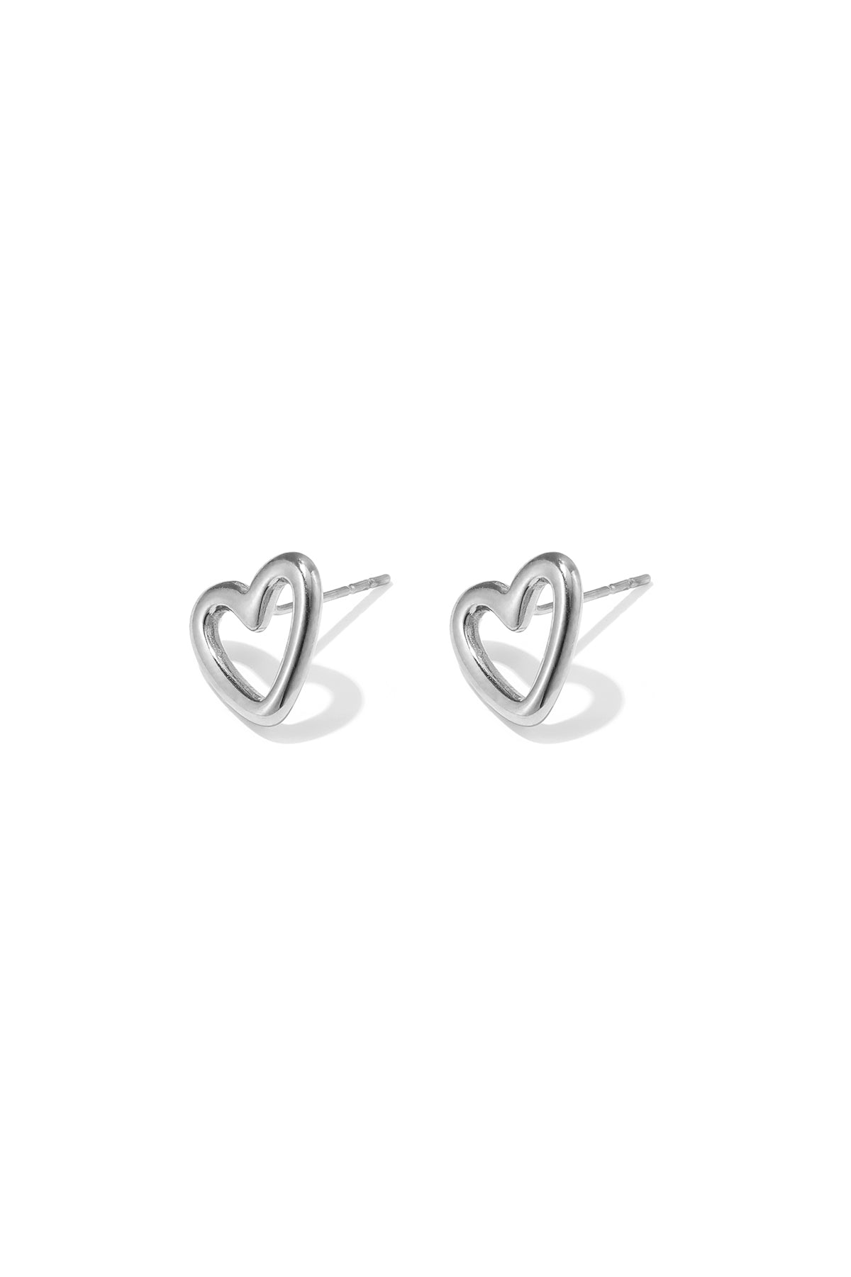 Boucles d'oreilles puces en acier inoxydable en forme de cœur, collection Daily Simple