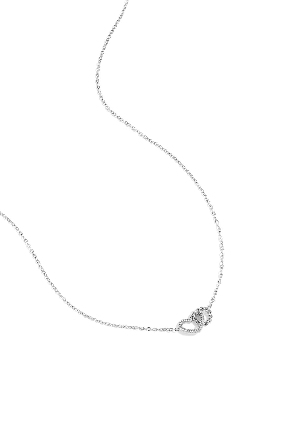 Collier avec pendentif cœur relié
