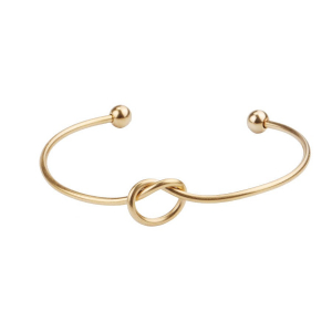 Bracelet en acier avec nœud en forme de cœur