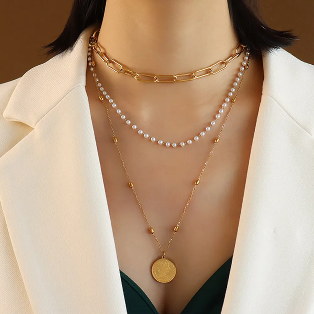 Collier à 3 rangs en acier titane et perles synthétiques – Bild 2