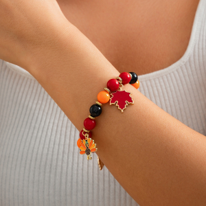 Bracelet en alliage avec pendentif feuille d'érable